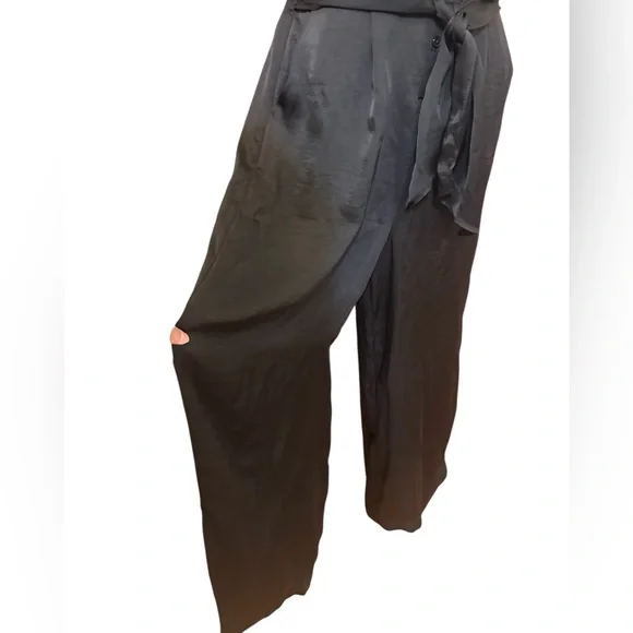 Steve Madden Tori Tie Waist‎ Wide Leg Satin Black Jumpsuit Size XS NWOT - Picture 9 of 16